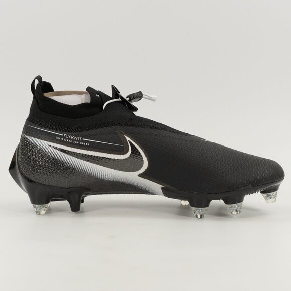 Athletic_Shoes
